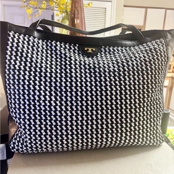 Tory Burch Erica Large Tote Purse Bag - Picture 1 of 9